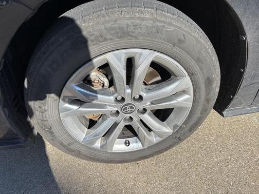 2022 Toyota Sienna XSE 7 Passenger