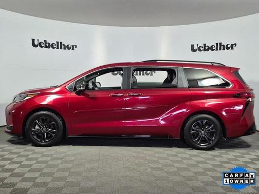 2024 Toyota Sienna XSE 7 Passenger