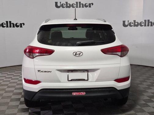 2017 Hyundai TUCSON SE