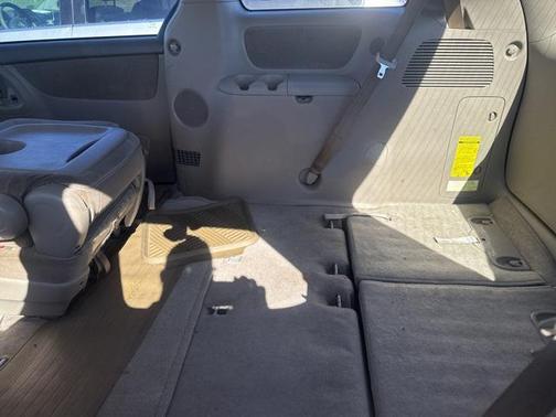 2004 Toyota Sienna CE