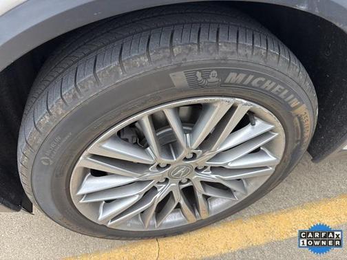 2023 Acura MDX Advance Package