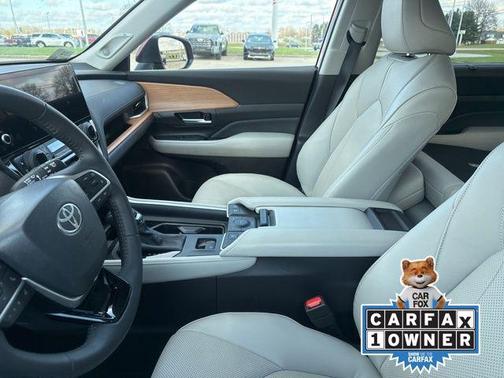 2025 Toyota Grand Highlander Hybrid XLE