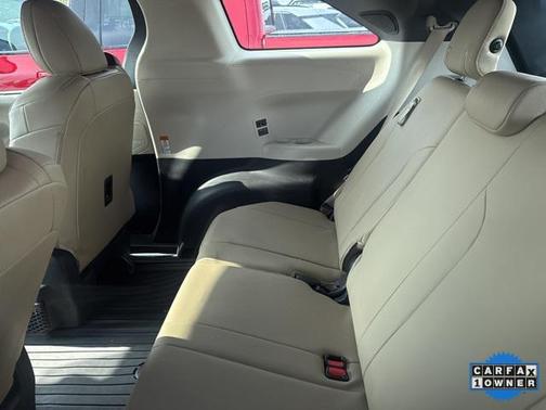 2022 Toyota Sienna XLE 7 Passenger