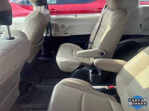 2022 Toyota Sienna XLE 7 Passenger