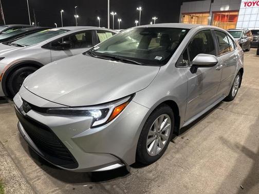 2025 Toyota Corolla Hybrid LE