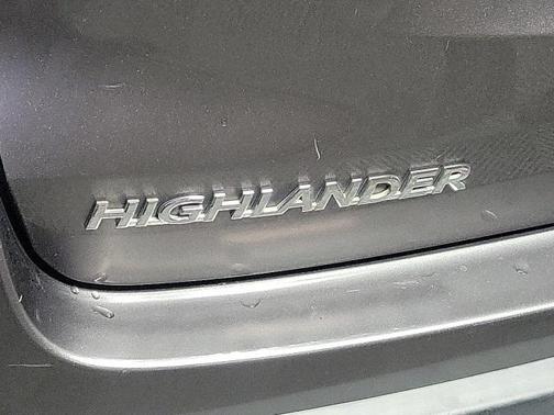 2015 Toyota Highlander LE
