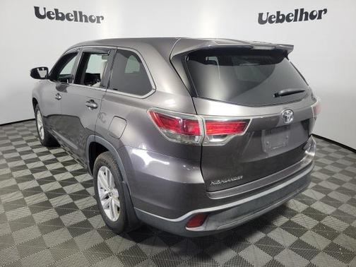 2015 Toyota Highlander LE