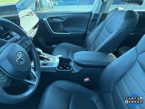 2023 Toyota RAV4 Hybrid XLE Premium