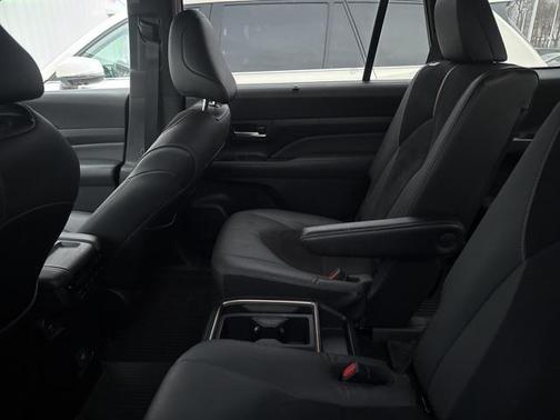 2024 Toyota Grand Highlander Hybrid Limited MAX