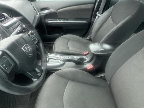 2014 Dodge Avenger SE