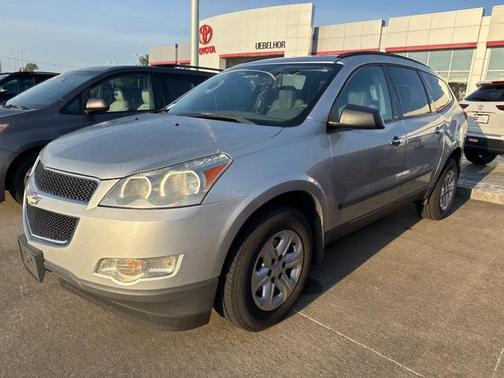 2011 Chevrolet Traverse LS