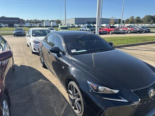 2018 Lexus IS 300 Base