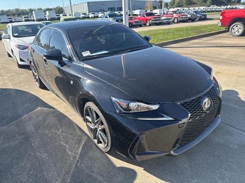 2018 Lexus IS 300 Base
