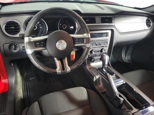 2013 Ford Mustang V6