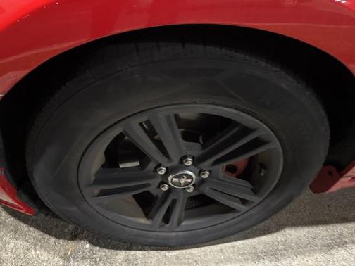 2013 Ford Mustang V6