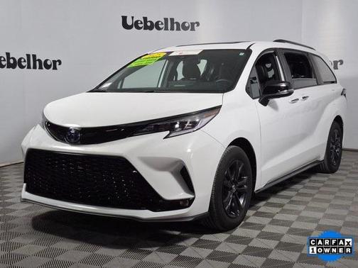 2025 Toyota Sienna XSE 7 Passenger