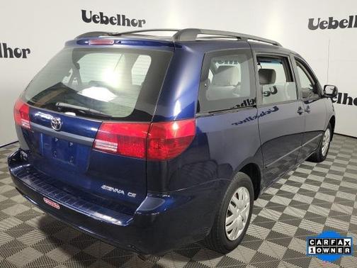 2004 Toyota Sienna CE