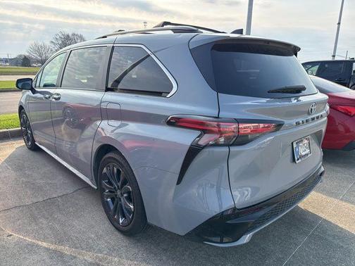 2023 Toyota Sienna XSE 7 Passenger