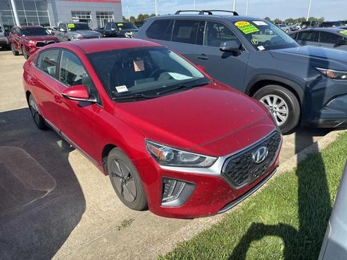 2022 Hyundai IONIQ Hybrid SE