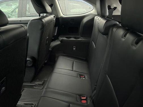 Moon Dust 2023 Toyota Highlander XLE