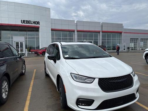 2025 Chrysler Pacifica Limited