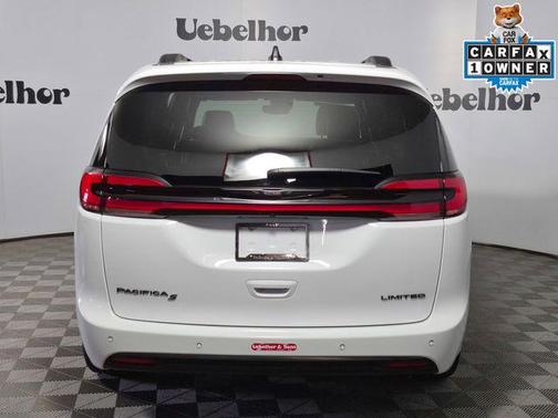 2025 Chrysler Pacifica Limited