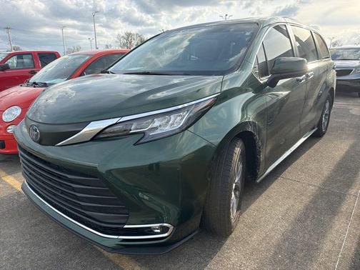Cypress 2022 Toyota Sienna XLE