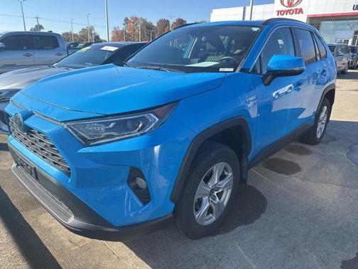 2021 Toyota RAV4 Hybrid XLE
