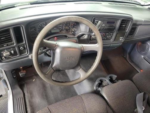 2002 Chevrolet Silverado 1500 Base