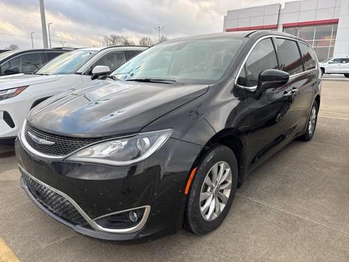 2019 Chrysler Pacifica Touring Plus