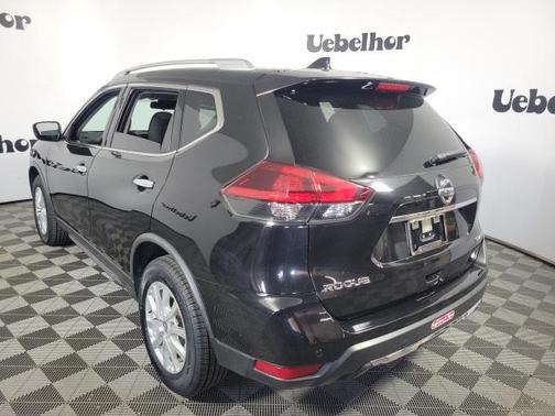 2020 Nissan Rogue SV