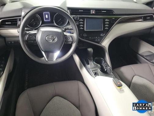 2019 Toyota Camry Hybrid LE
