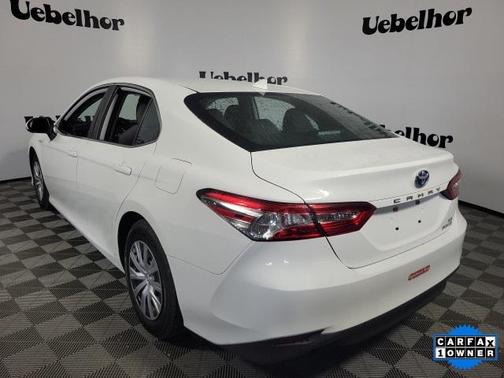 2019 Toyota Camry Hybrid LE