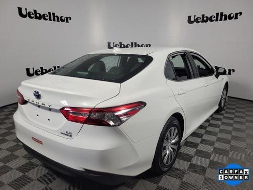 2019 Toyota Camry Hybrid LE