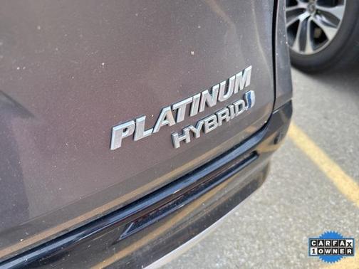 2024 Toyota Sienna Platinum 7 Passenger