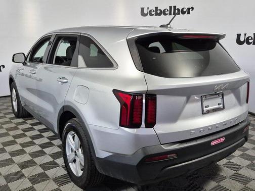 2022 Kia Sorento LX