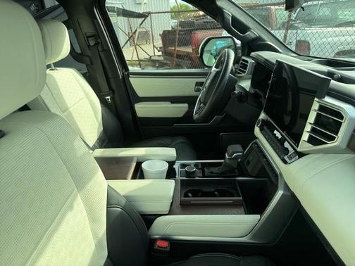 2024 Toyota Tundra Hybrid Capstone
