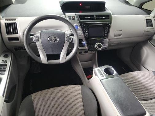 2016 Toyota Prius v Two
