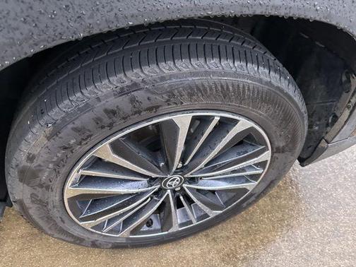 2024 Toyota Grand Highlander Hybrid Limited MAX