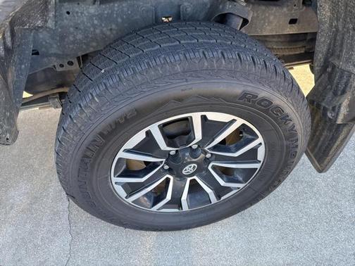 2022 Toyota Tacoma TRD Sport