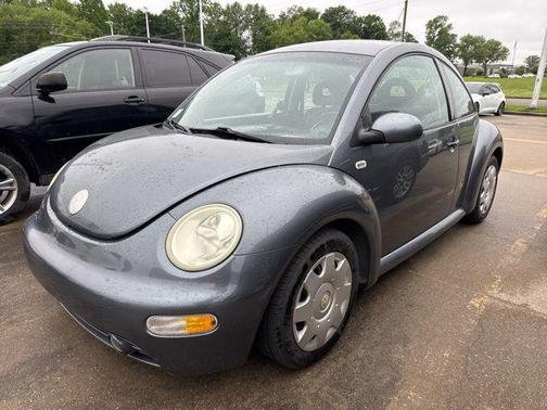 Platinum Gray Metallic 2002 Volkswagen New Beetle GLS