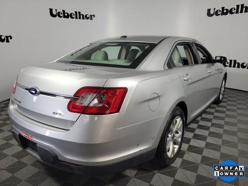 2011 Ford Taurus SEL