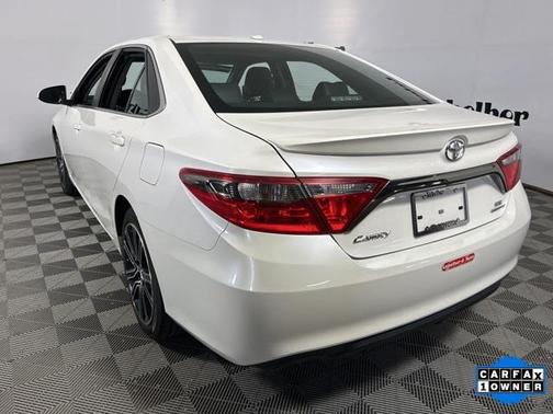 2016 Toyota Camry SE w/Special Edition Pkg