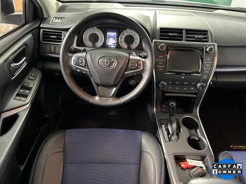 2016 Toyota Camry SE w/Special Edition Pkg