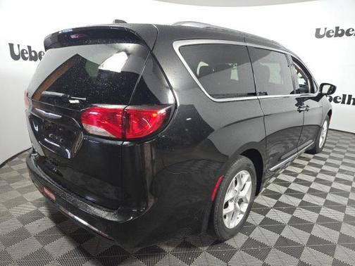 2018 Chrysler Pacifica Touring-L Plus