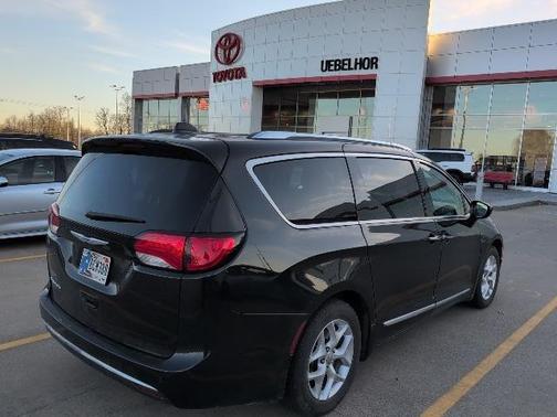 2018 Chrysler Pacifica Touring-L Plus