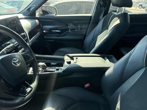 2024 Toyota Grand Highlander Hybrid Limited MAX