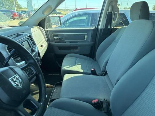 2017 RAM 2500 SLT Crew Cab 4x4 6'4' Box