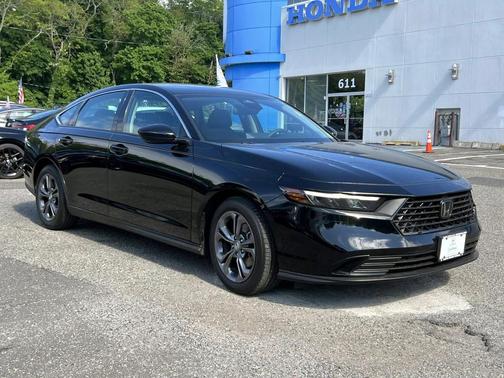 Crystal Black Pearl 2023 Honda Accord EX