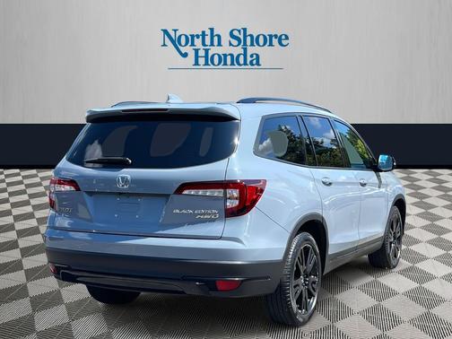 2022 Honda Pilot AWD Black Edition